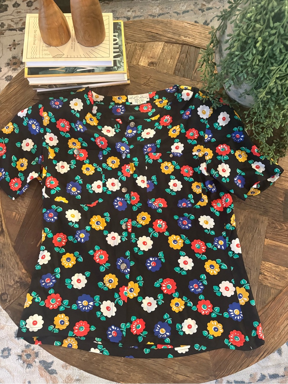 Vintage Alan Austin Beverly Hills 100% Silk Floral Blouse-Made in Italy- Size 6